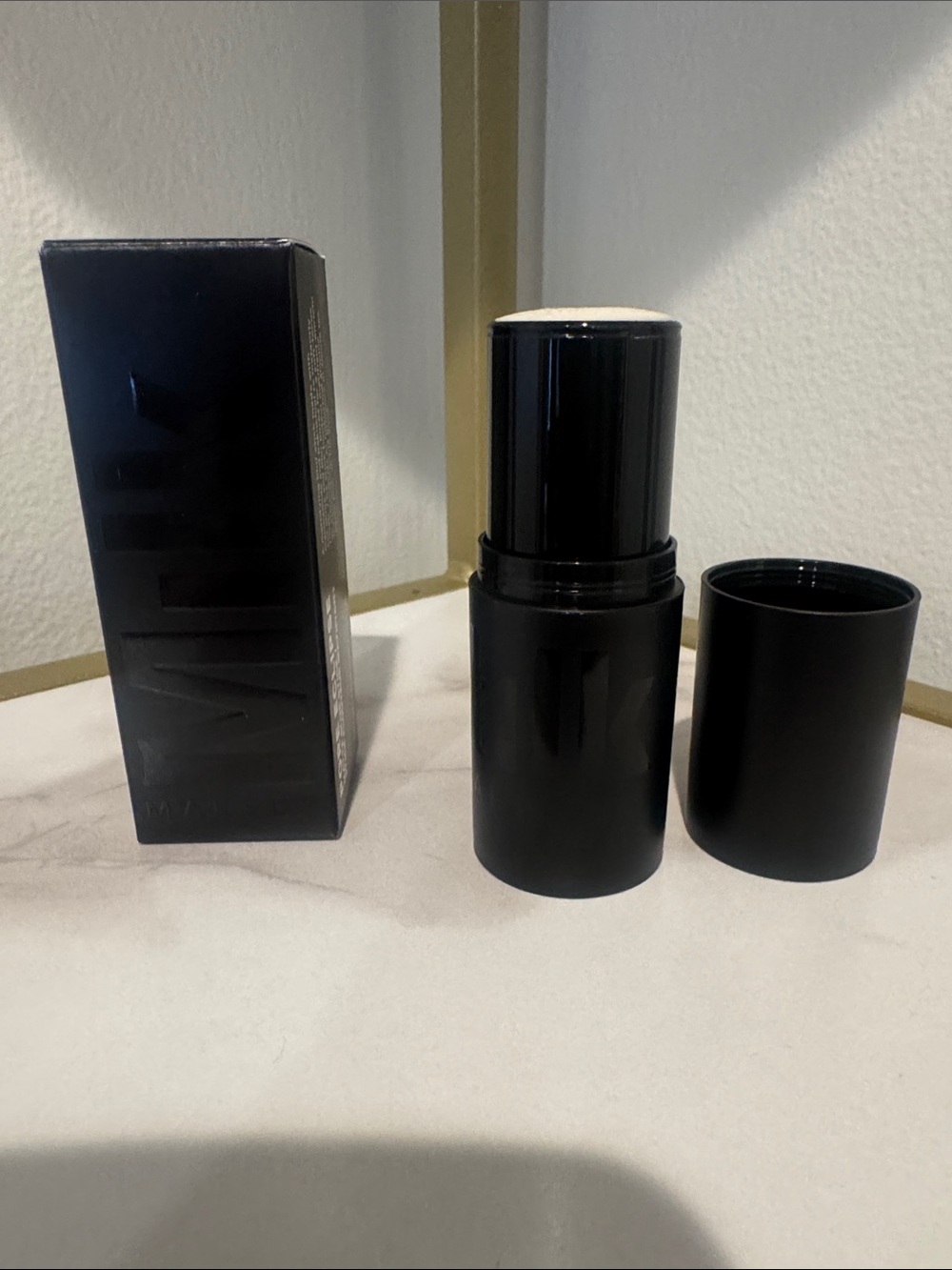 Milk Pore Eclipse Matte Blur Stick